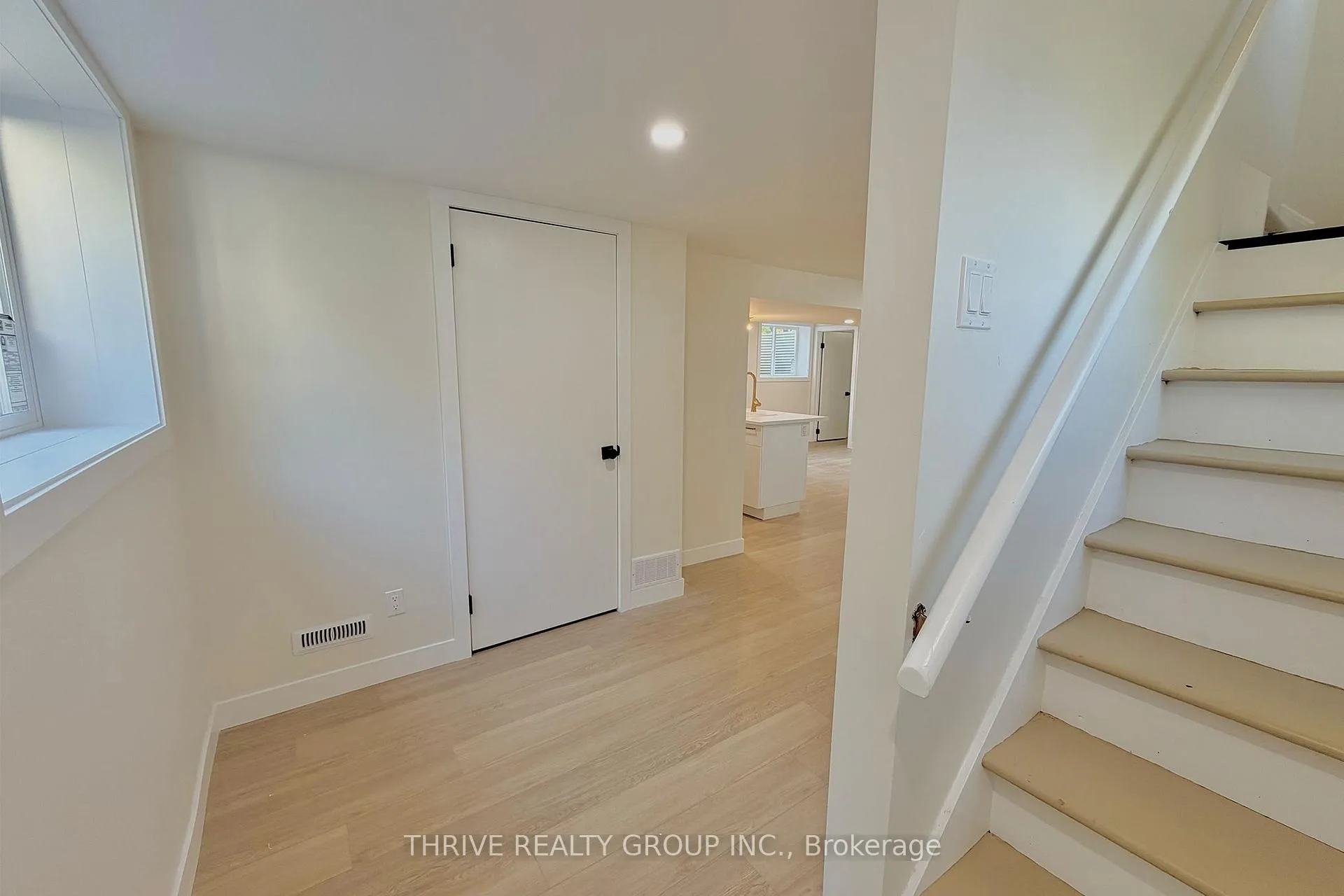 Photo 19 of Unit Lower, 444 Ridgewood Crescent, London, South D — HOMEH