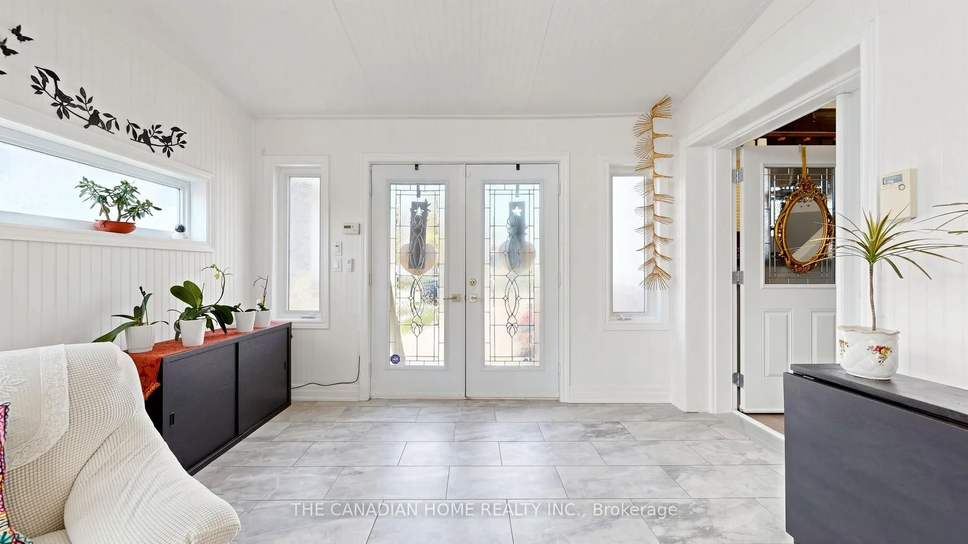 Photo 8 of 128 Branlyn Crescent, Brantford, Lynden Hills — HOMEH