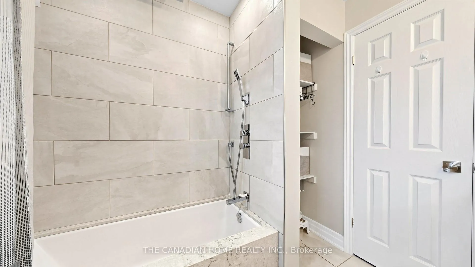 Photo 26 of 128 Branlyn Crescent, Brantford, Lynden Hills — HOMEH