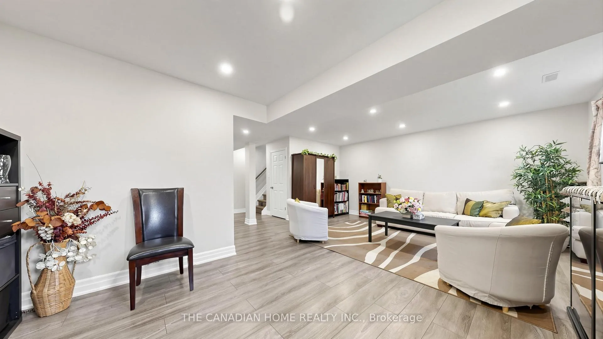 Photo 30 of 128 Branlyn Crescent, Brantford, Lynden Hills — HOMEH