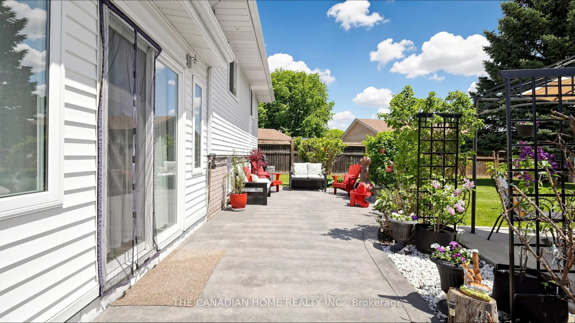 Photo 44 of 128 Branlyn Crescent, Brantford, Lynden Hills — HOMEH