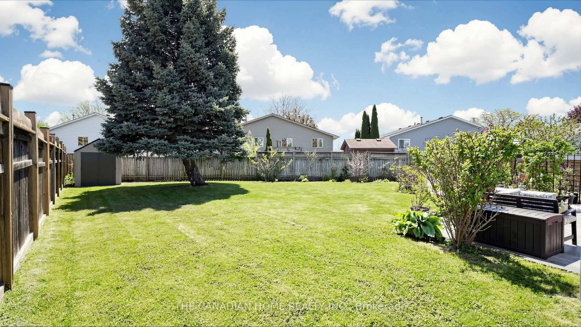 Photo 46 of 128 Branlyn Crescent, Brantford, Lynden Hills — HOMEH