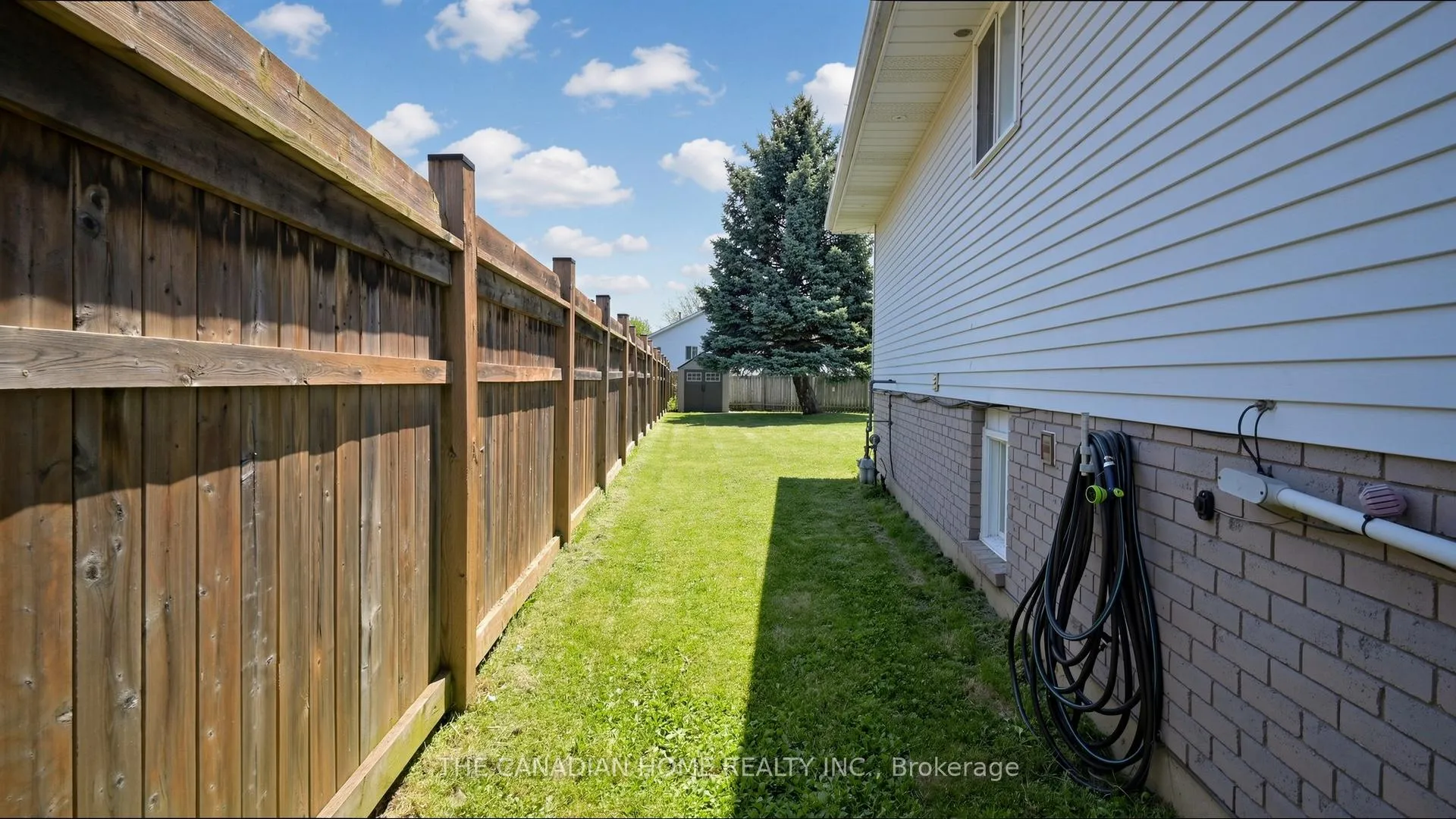 Photo 50 of 128 Branlyn Crescent, Brantford, Lynden Hills — HOMEH