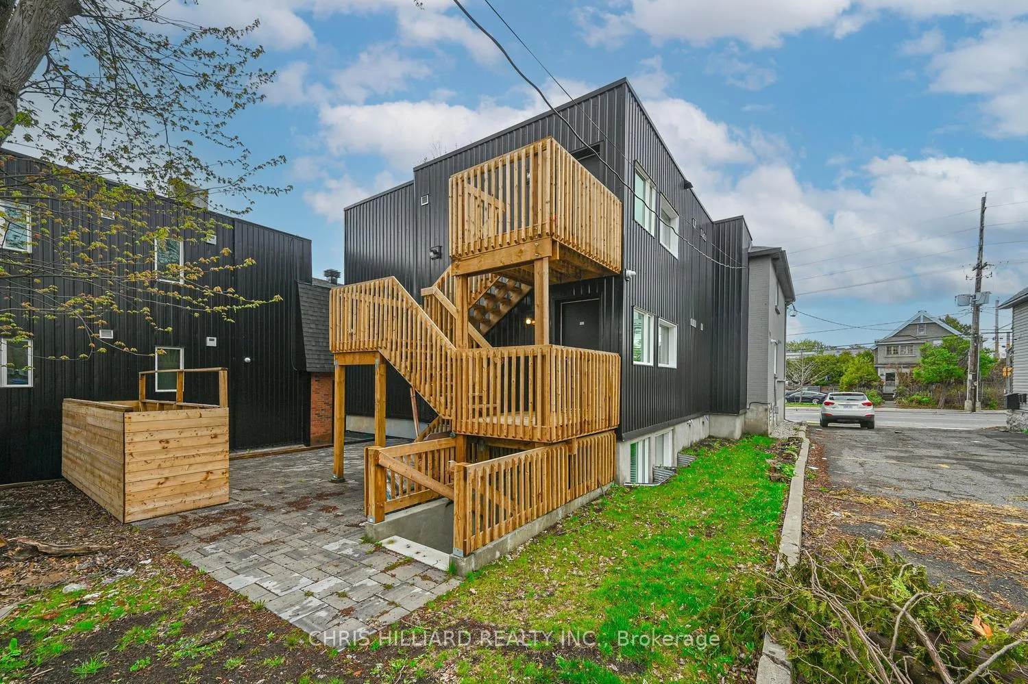 Photo 4 of 216 Mcarthur Avenue, Ottawa, Vanier — HOMEH