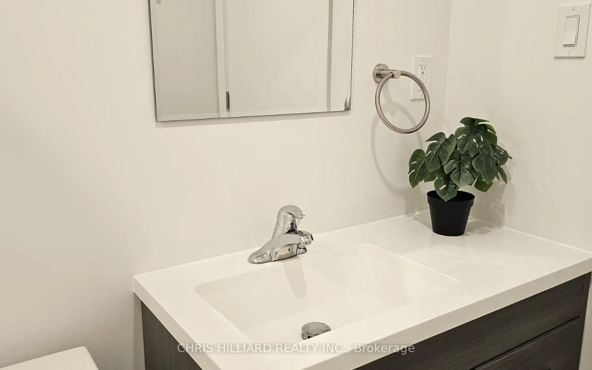 Photo 32 of 216 Mcarthur Avenue, Ottawa, Vanier — HOMEH