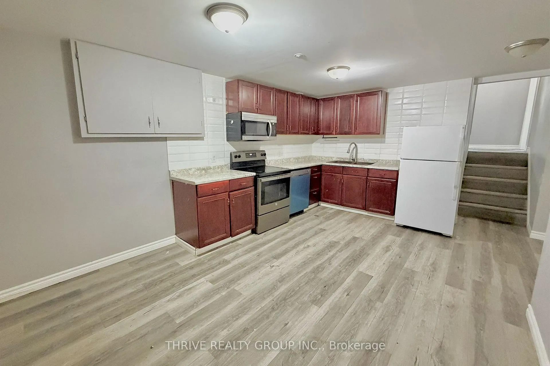 Photo 5 of Unit Lower, 727 Millbank Drive, London, South Y — HOMEH