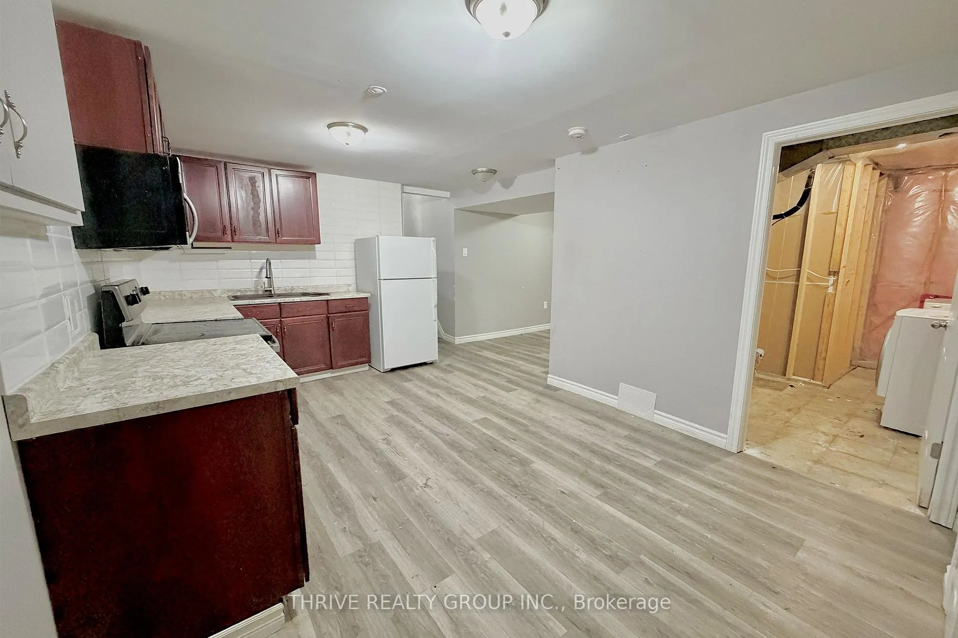 Photo 6 of Unit Lower, 727 Millbank Drive, London, South Y — HOMEH