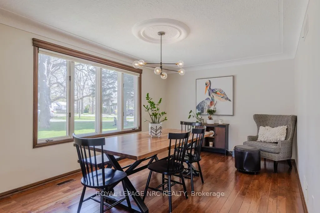 Photo 19 of 4 Maplewood Drive, St. Catharines, Vine/Linwell — HOMEH