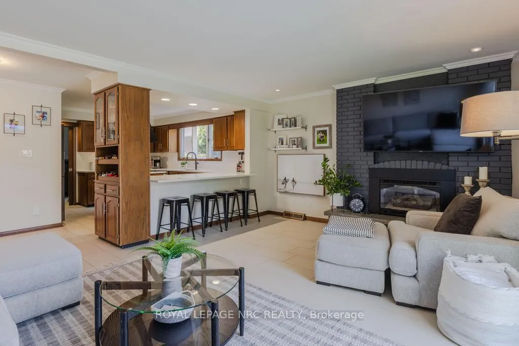 Photo 23 of 4 Maplewood Drive, St. Catharines, Vine/Linwell — HOMEH