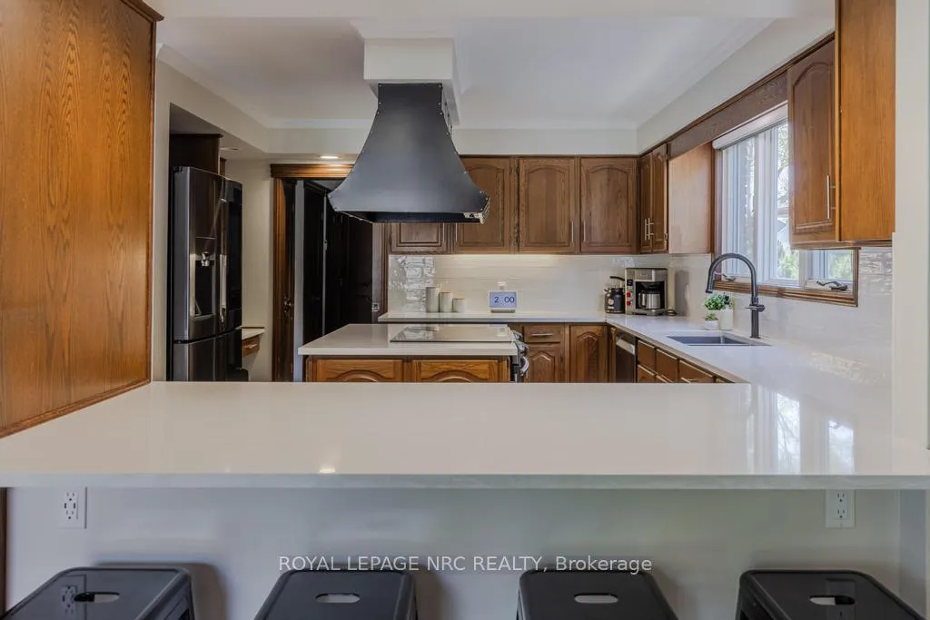 Photo 24 of 4 Maplewood Drive, St. Catharines, Vine/Linwell — HOMEH