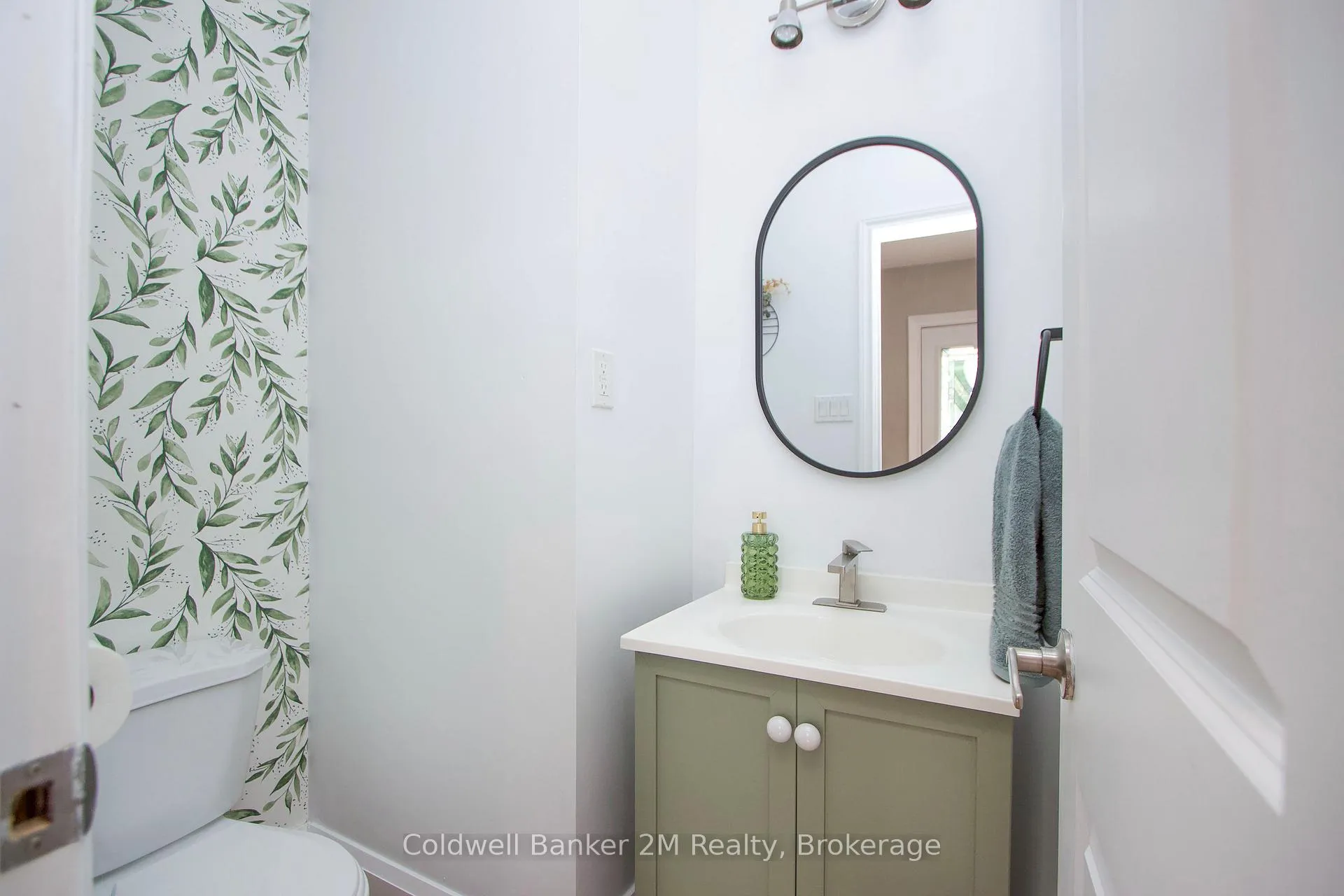 Photo 15 of 213 Huron Street, Oshawa, Central — HOMEH