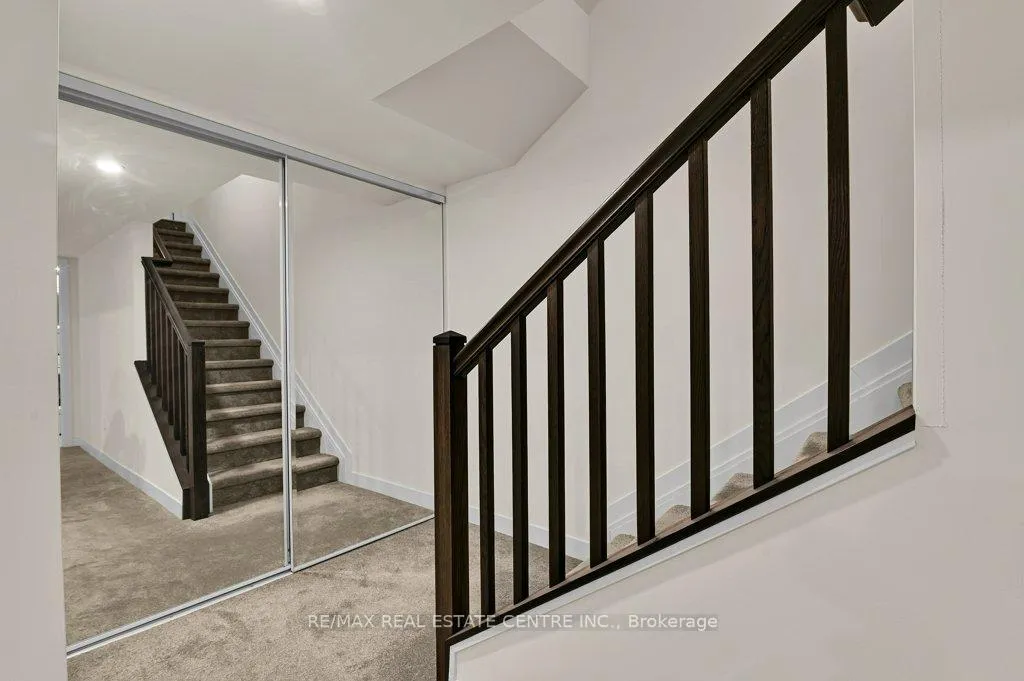Photo 13 of 216 Parnian Pvt, Ottawa, Barrhaven - Half Moon Bay — HOMEH