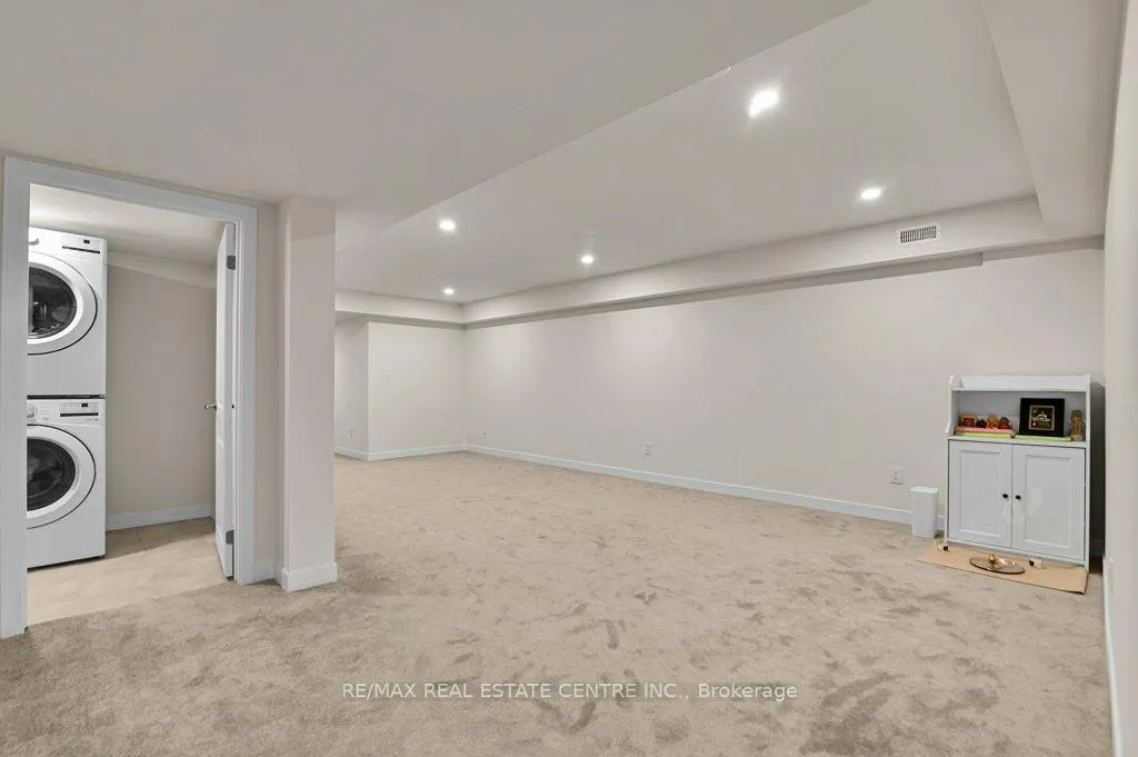 Photo 14 of 216 Parnian Pvt, Ottawa, Barrhaven - Half Moon Bay — HOMEH