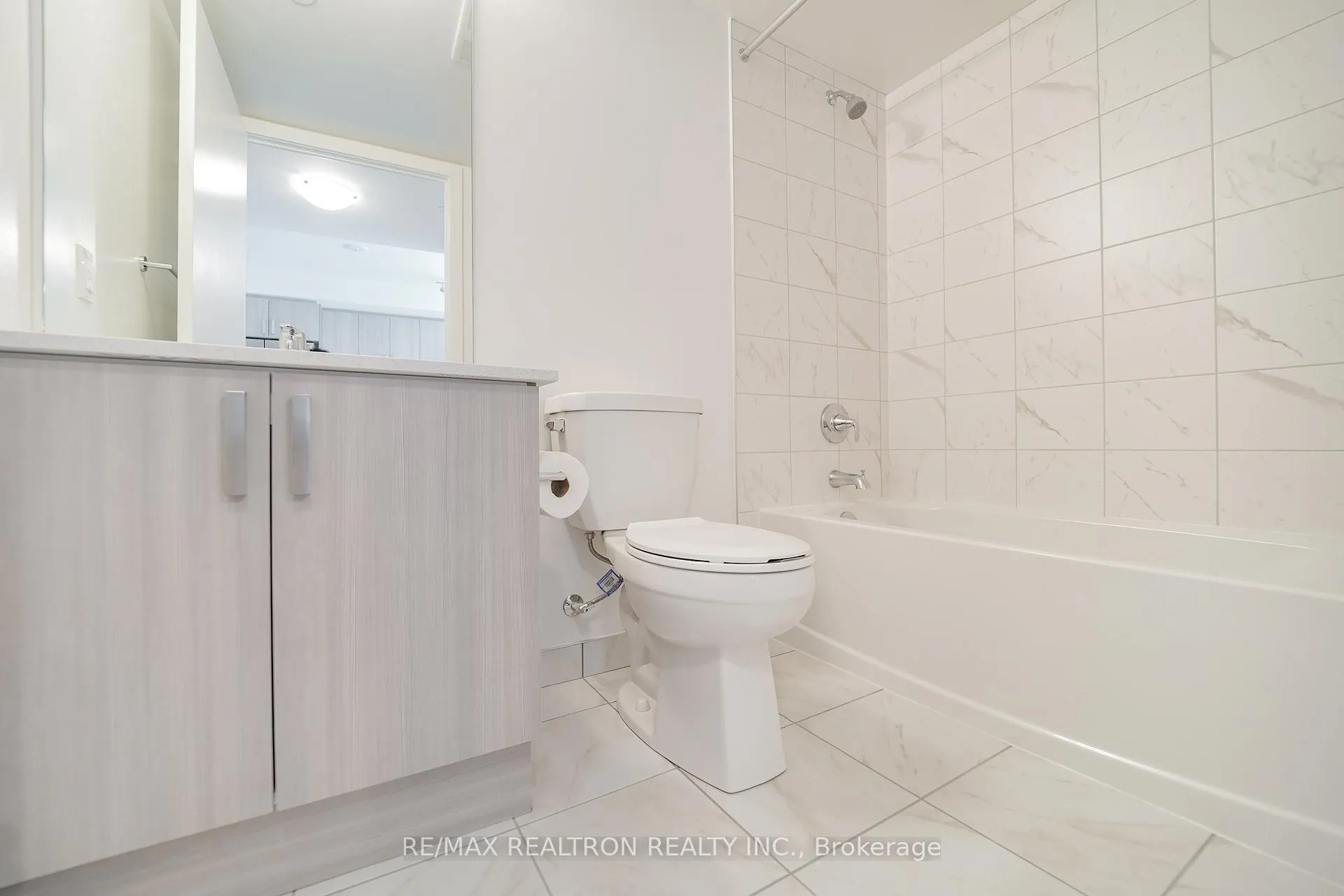 Photo 15 of Unit 1206, 1010 Sandy Beach Road, Pickering, Bay Ridges — HOMEH