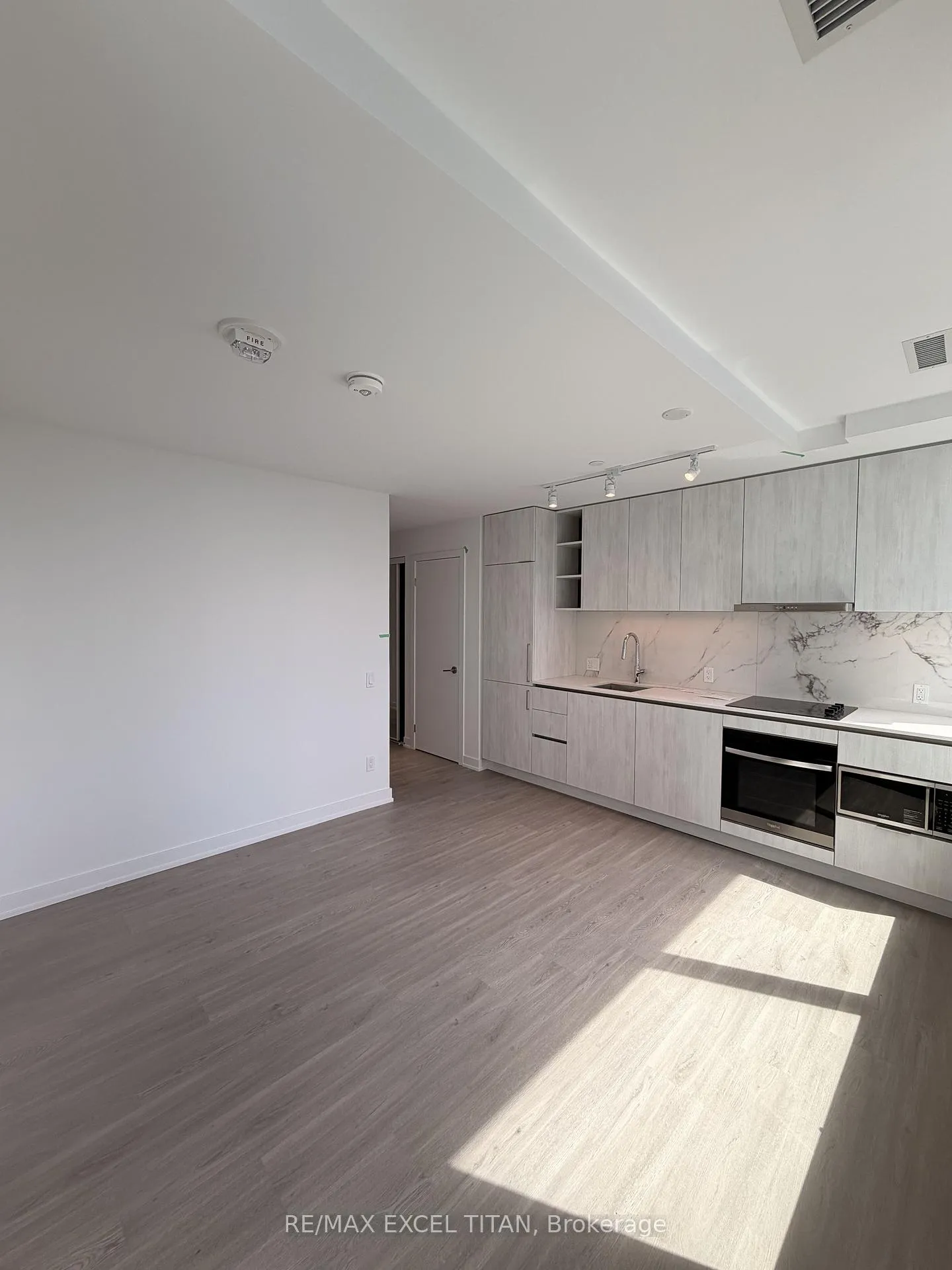 Photo 6 of Unit 5910, 8 Wellesley Street, Toronto, Bay Street Corridor — HOMEH