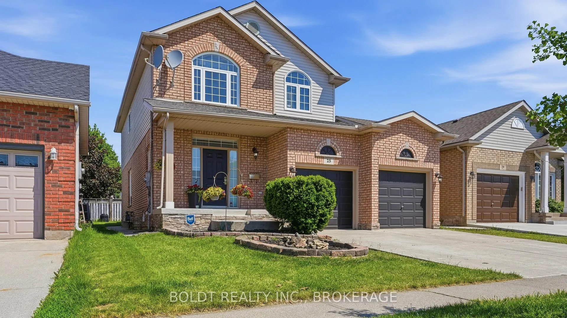 Photo 3 of 25 Summers Drive, Thorold, Confederation Heights — HOMEH