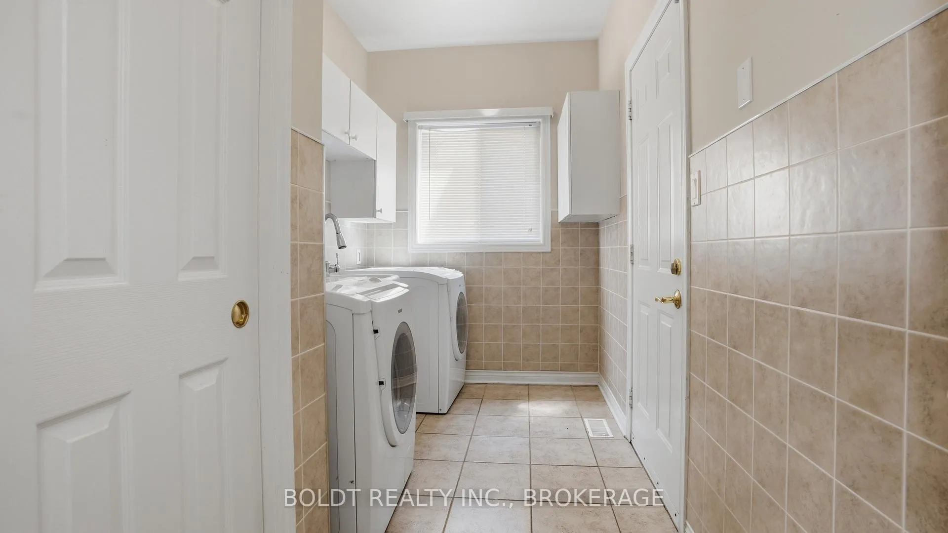 Photo 15 of 25 Summers Drive, Thorold, Confederation Heights — HOMEH