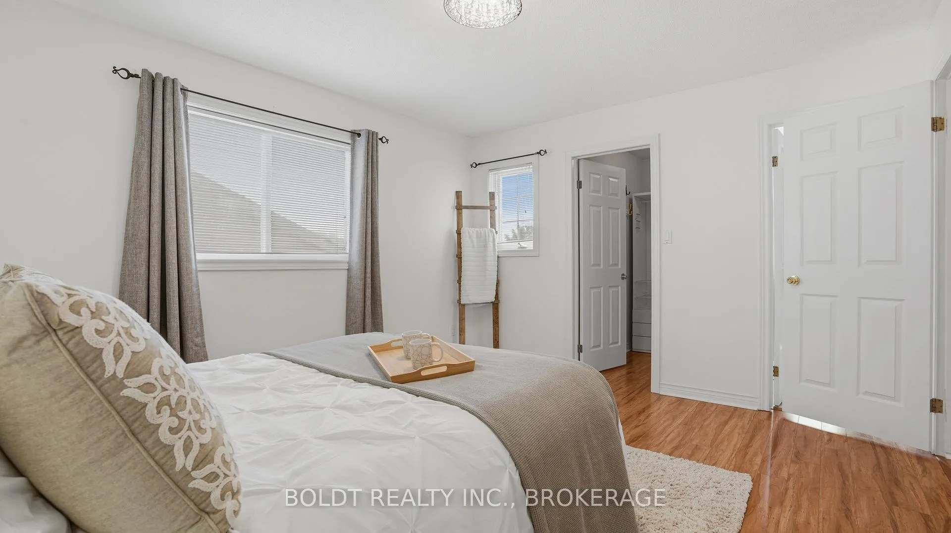 Photo 18 of 25 Summers Drive, Thorold, Confederation Heights — HOMEH
