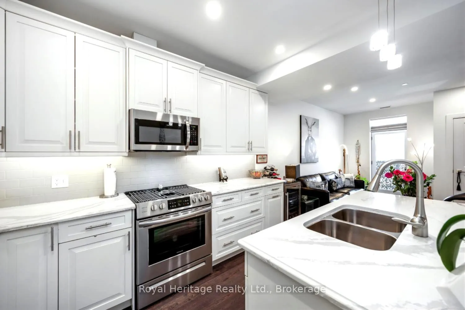 Photo 4 of Unit 209, 135 Orr Street, Cobourg — HOMEH