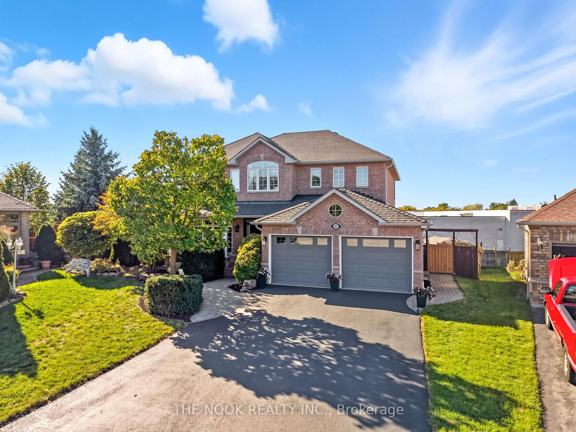 Photo 1 of 42 Bridle Court, Clarington, Courtice — HOMEH