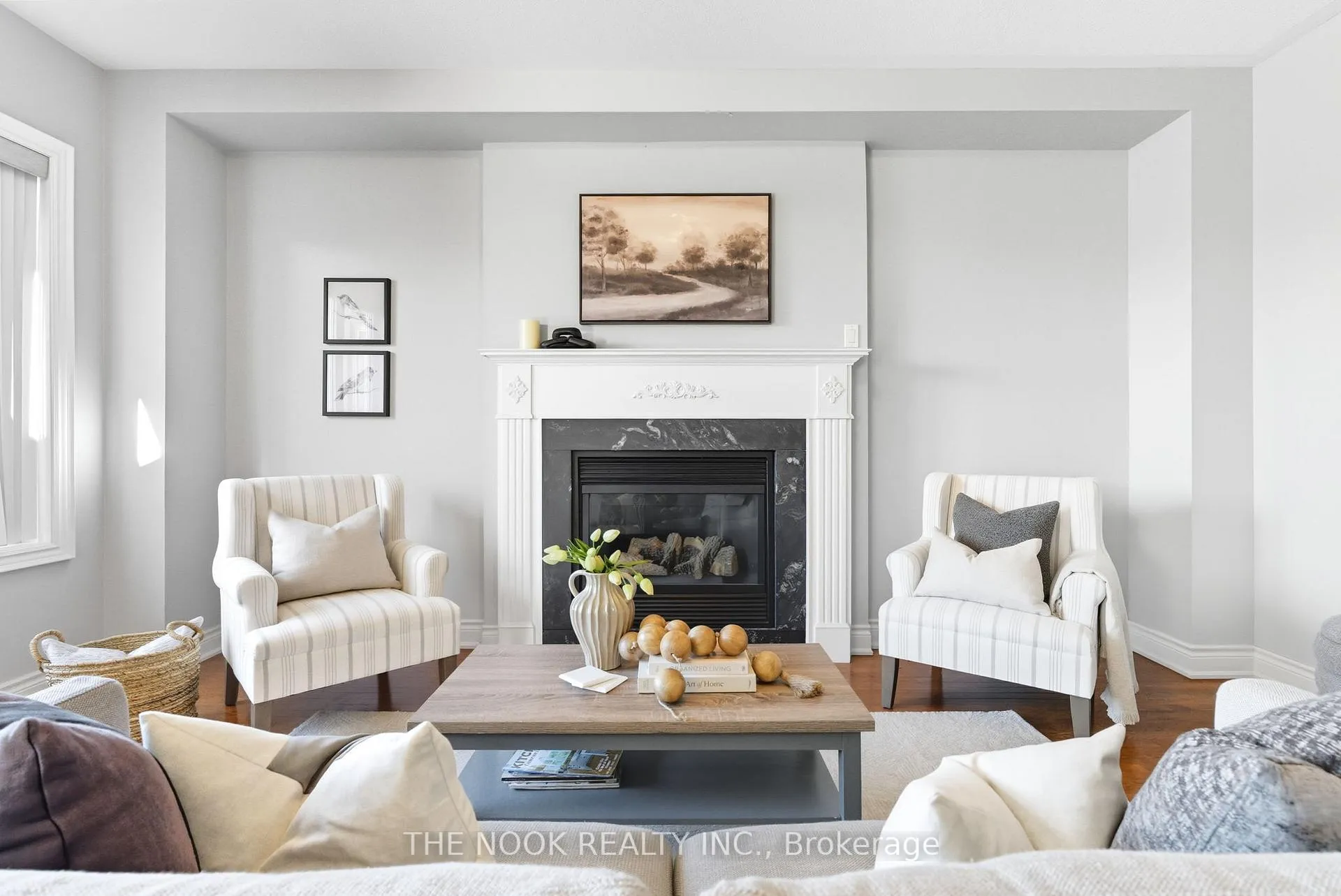 Photo 9 of 42 Bridle Court, Clarington, Courtice — HOMEH