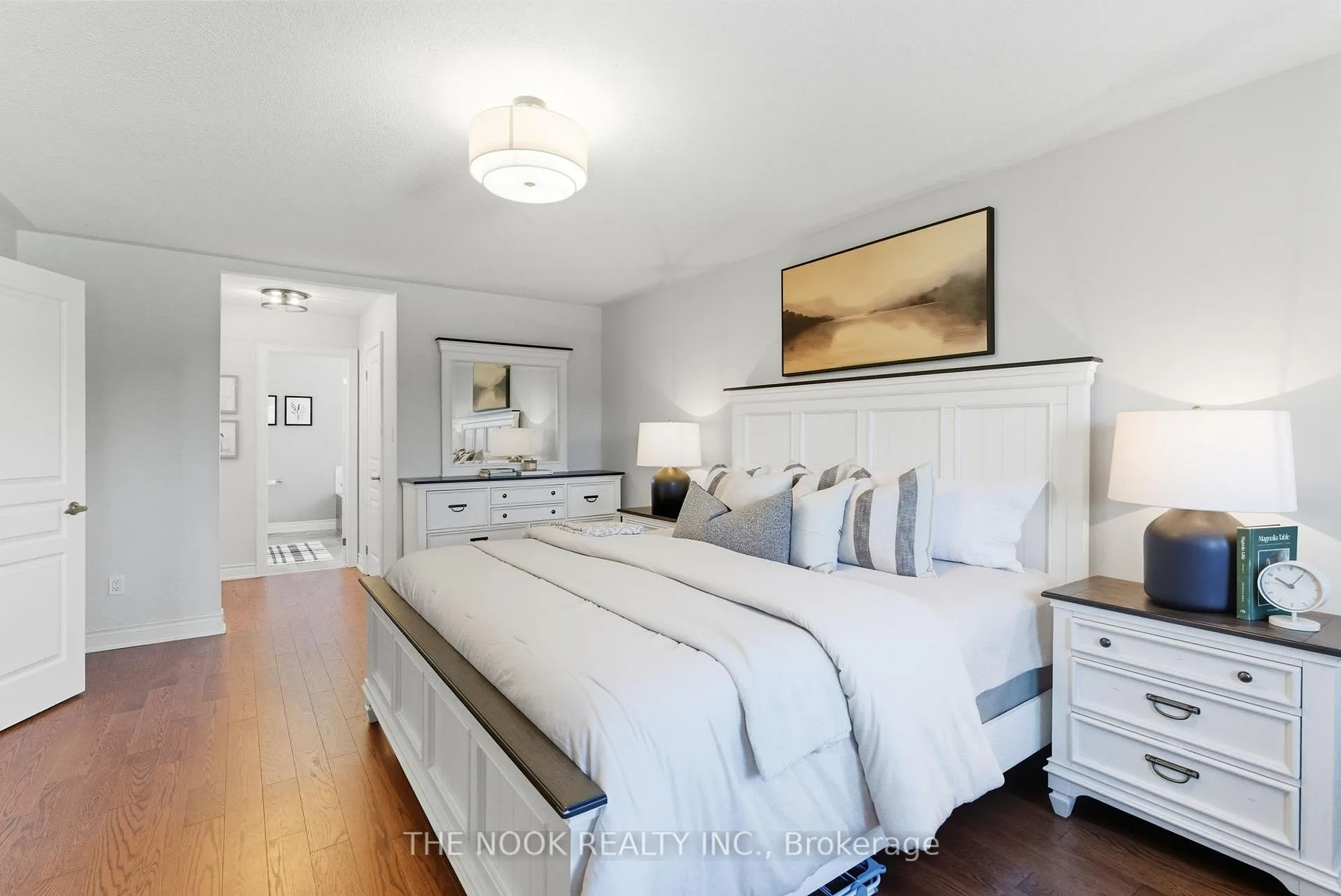 Photo 17 of 42 Bridle Court, Clarington, Courtice — HOMEH
