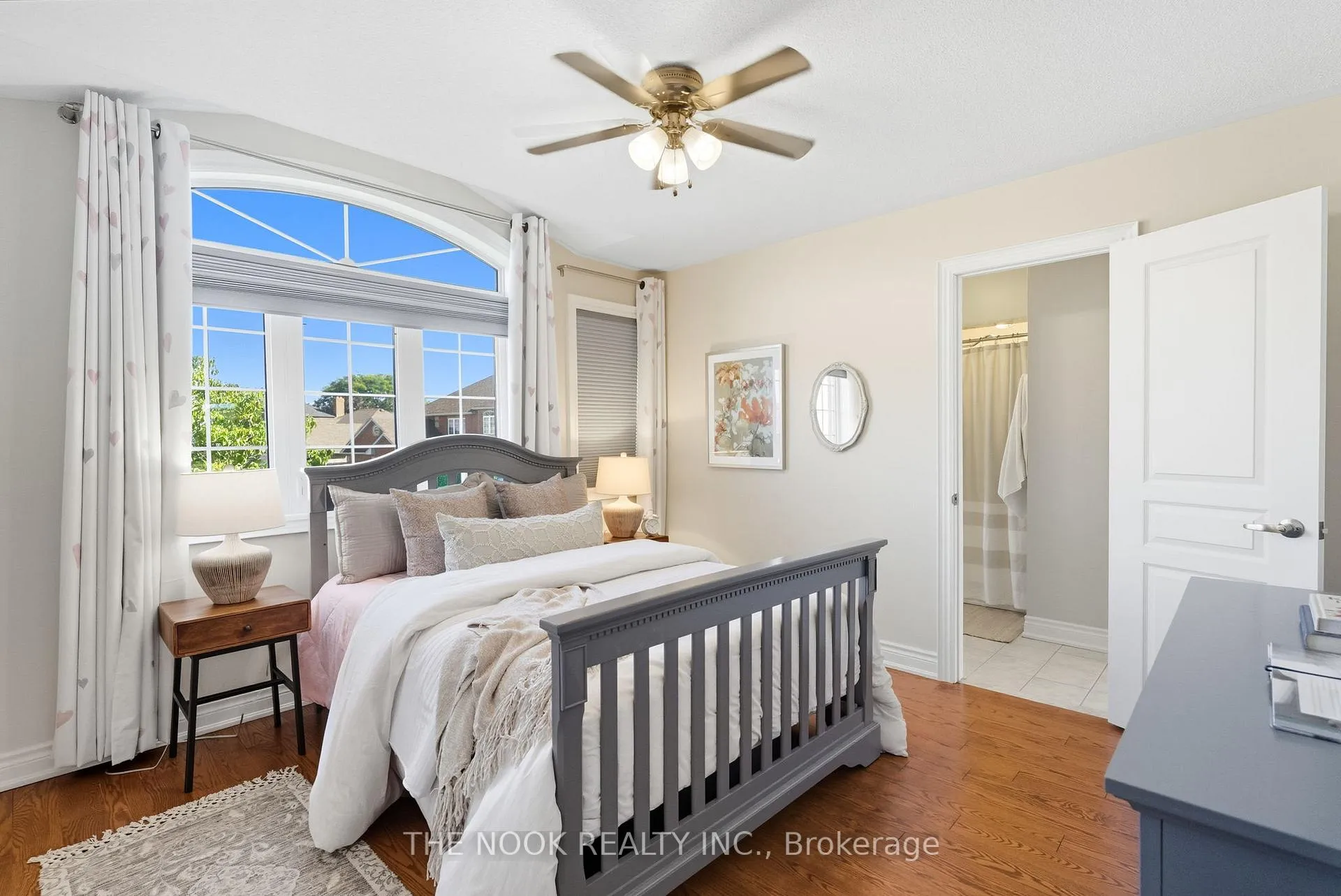 Photo 20 of 42 Bridle Court, Clarington, Courtice — HOMEH