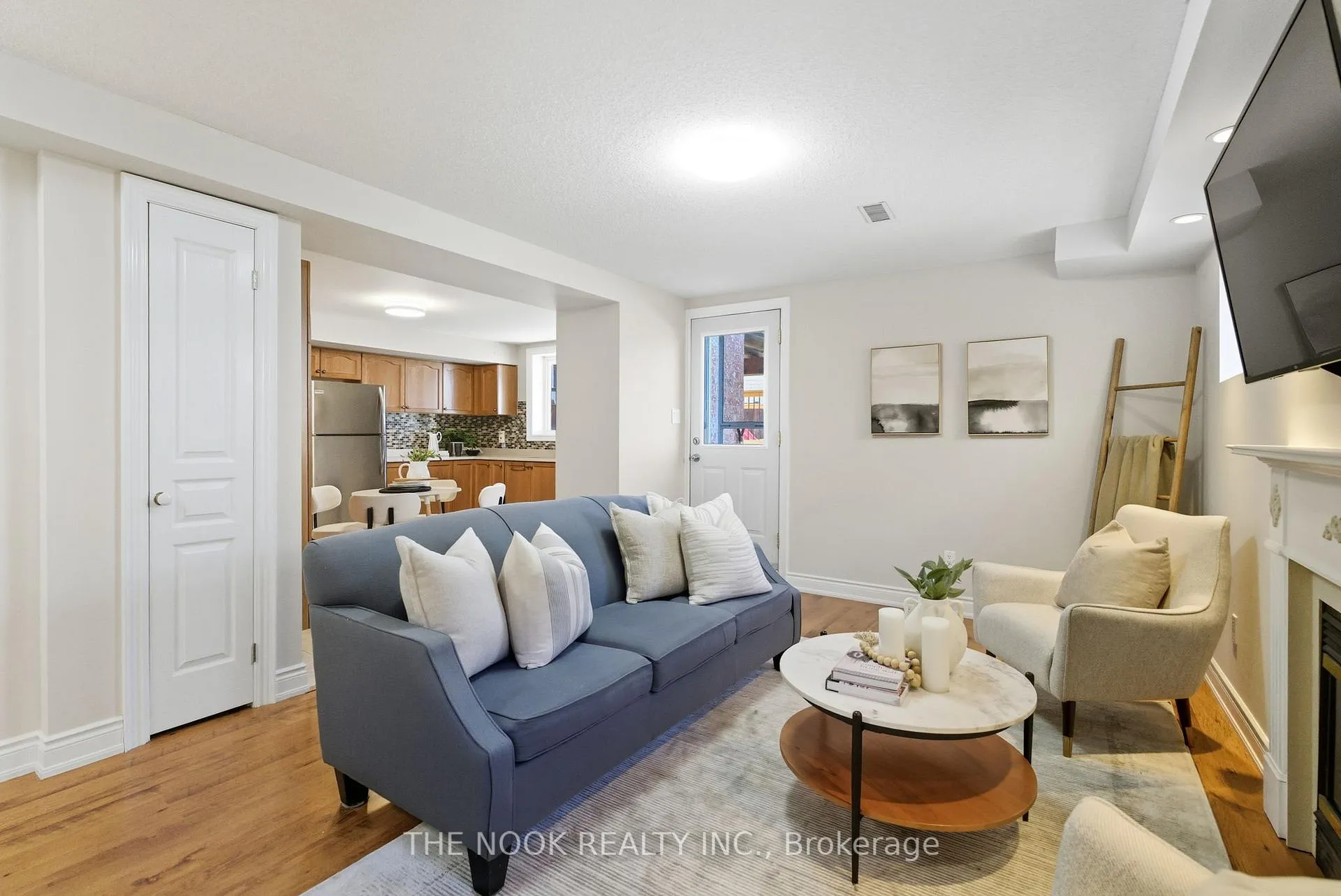 Photo 25 of 42 Bridle Court, Clarington, Courtice — HOMEH