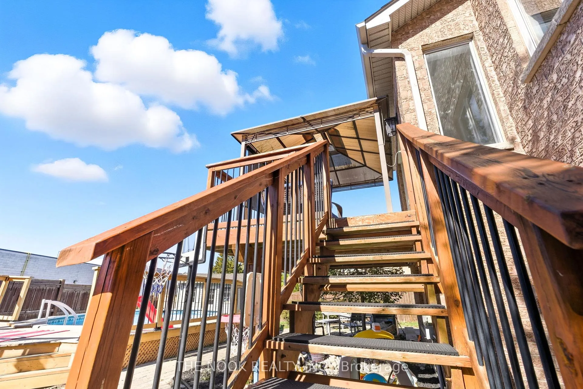 Photo 34 of 42 Bridle Court, Clarington, Courtice — HOMEH