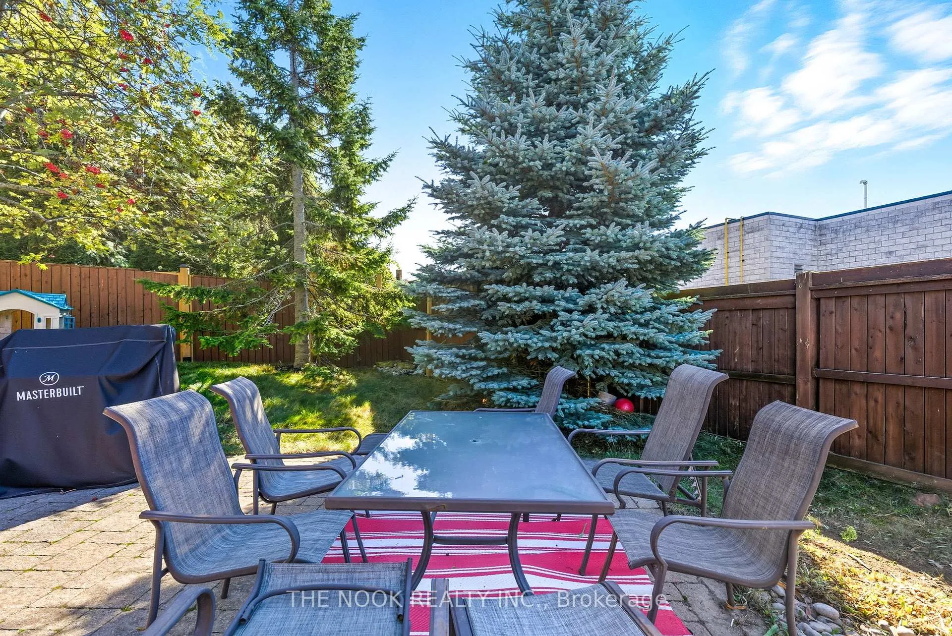 Photo 37 of 42 Bridle Court, Clarington, Courtice — HOMEH