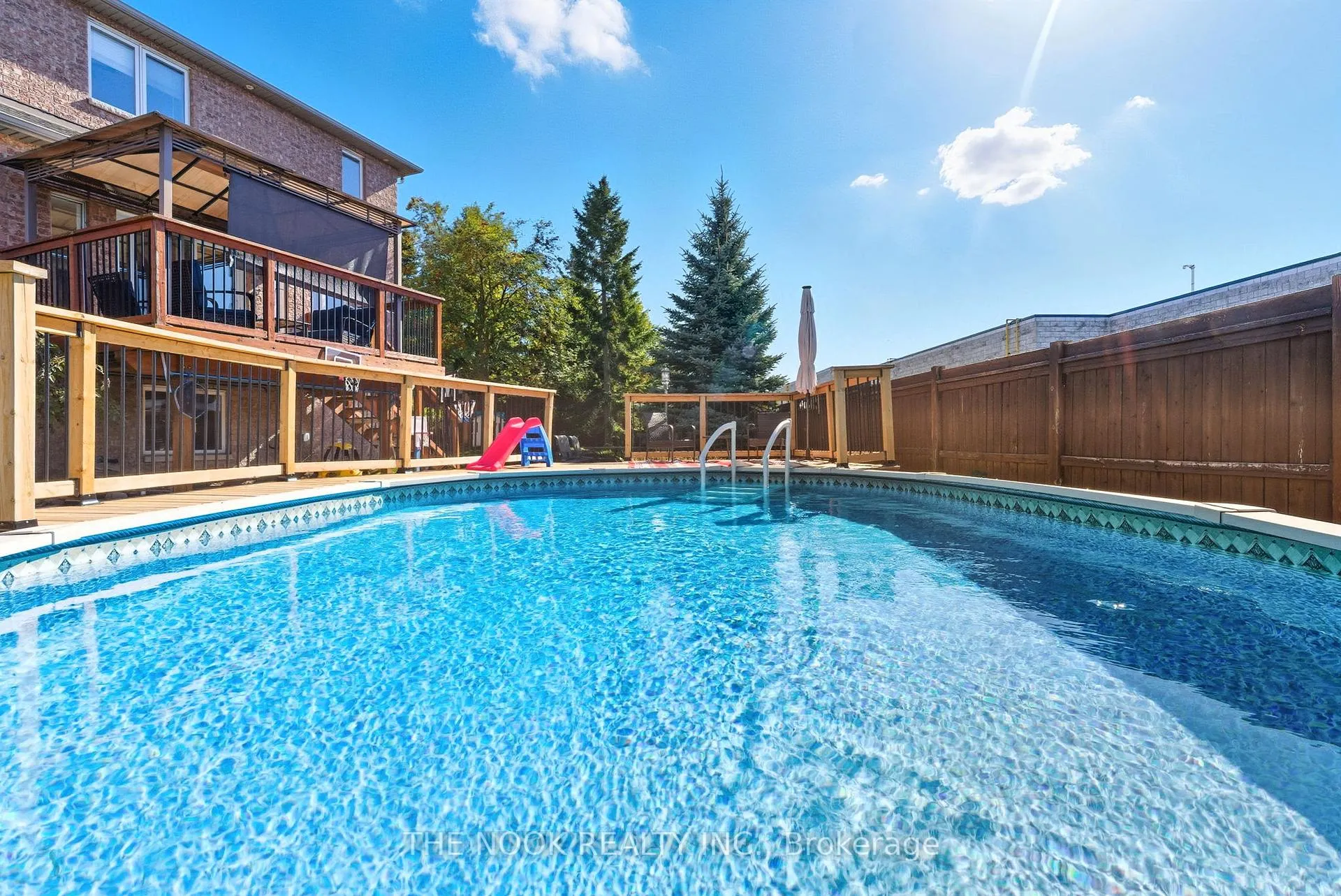Photo 40 of 42 Bridle Court, Clarington, Courtice — HOMEH