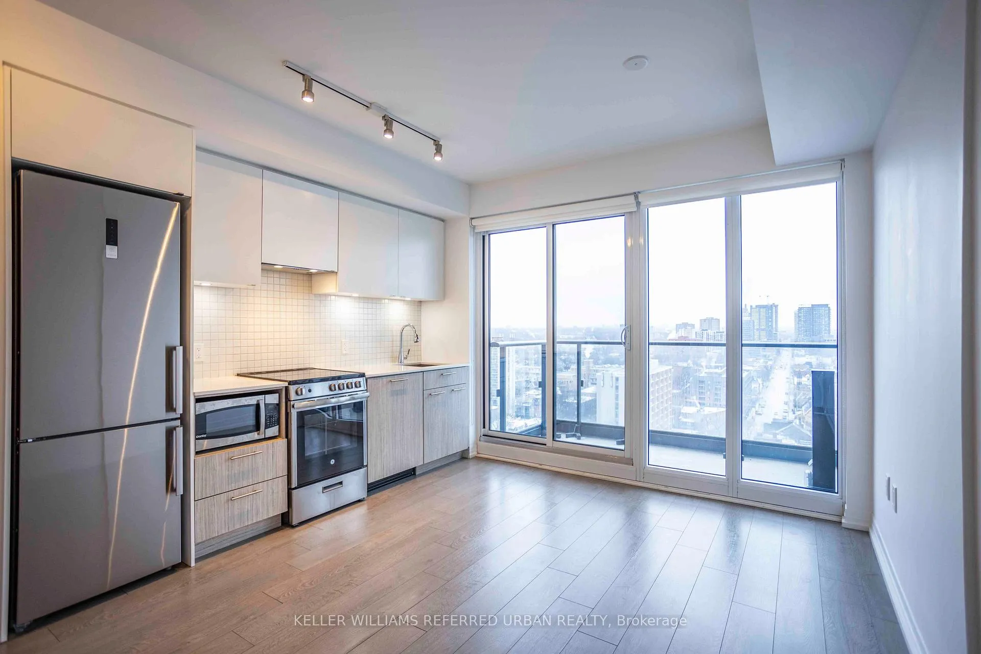 Front of Unit 1610, 251 Jarvis Street