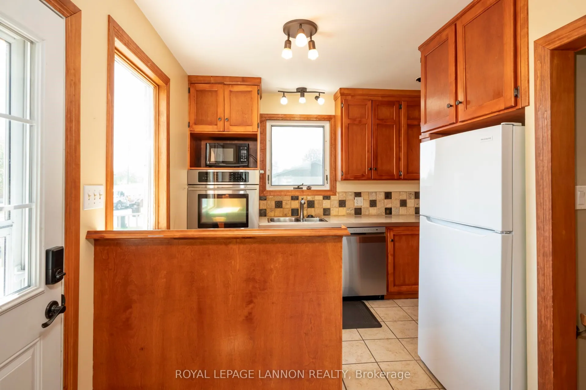 Photo 13 of 57 Clayte Street, Thunder Bay, Shuniah — HOMEH