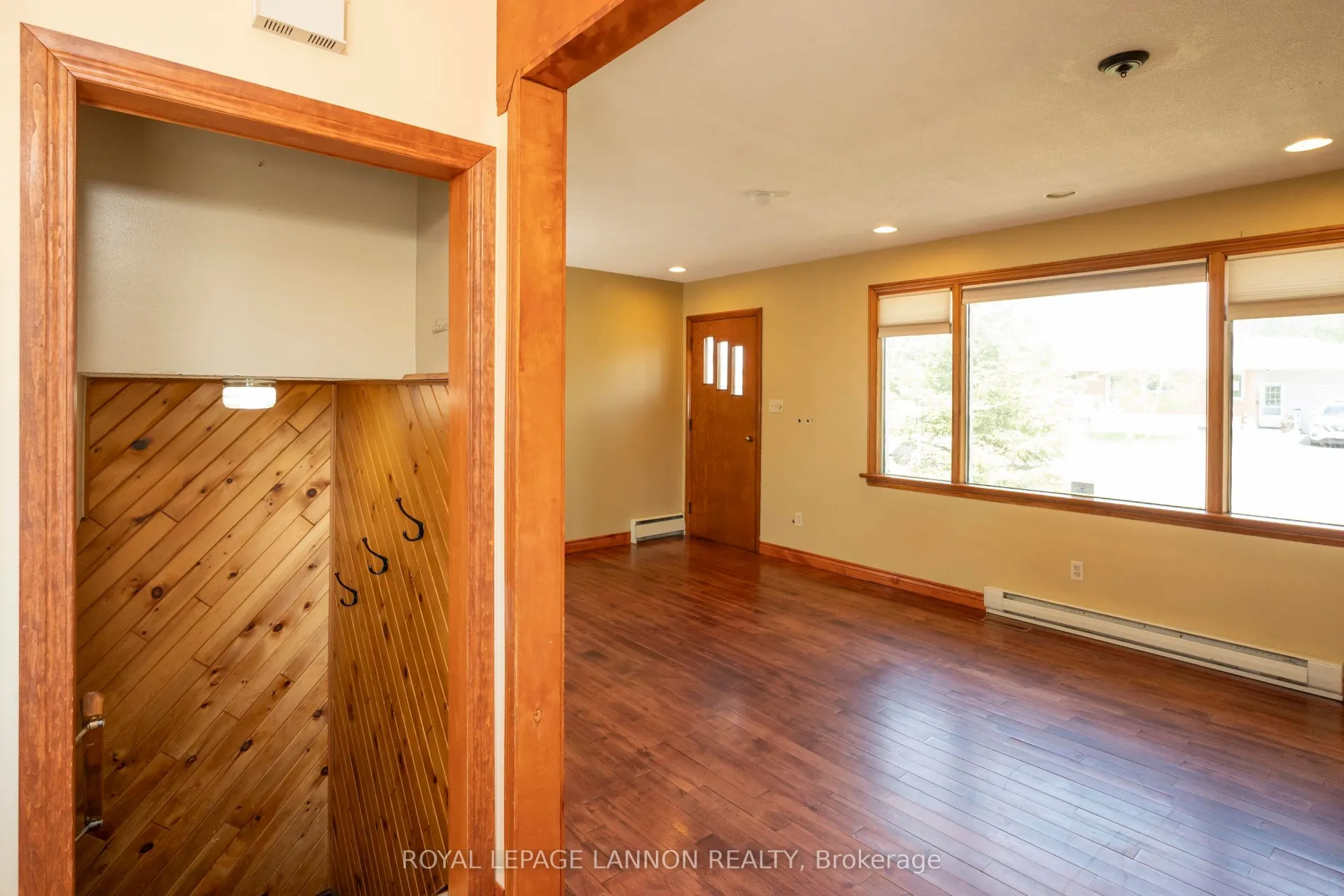 Photo 14 of 57 Clayte Street, Thunder Bay, Shuniah — HOMEH