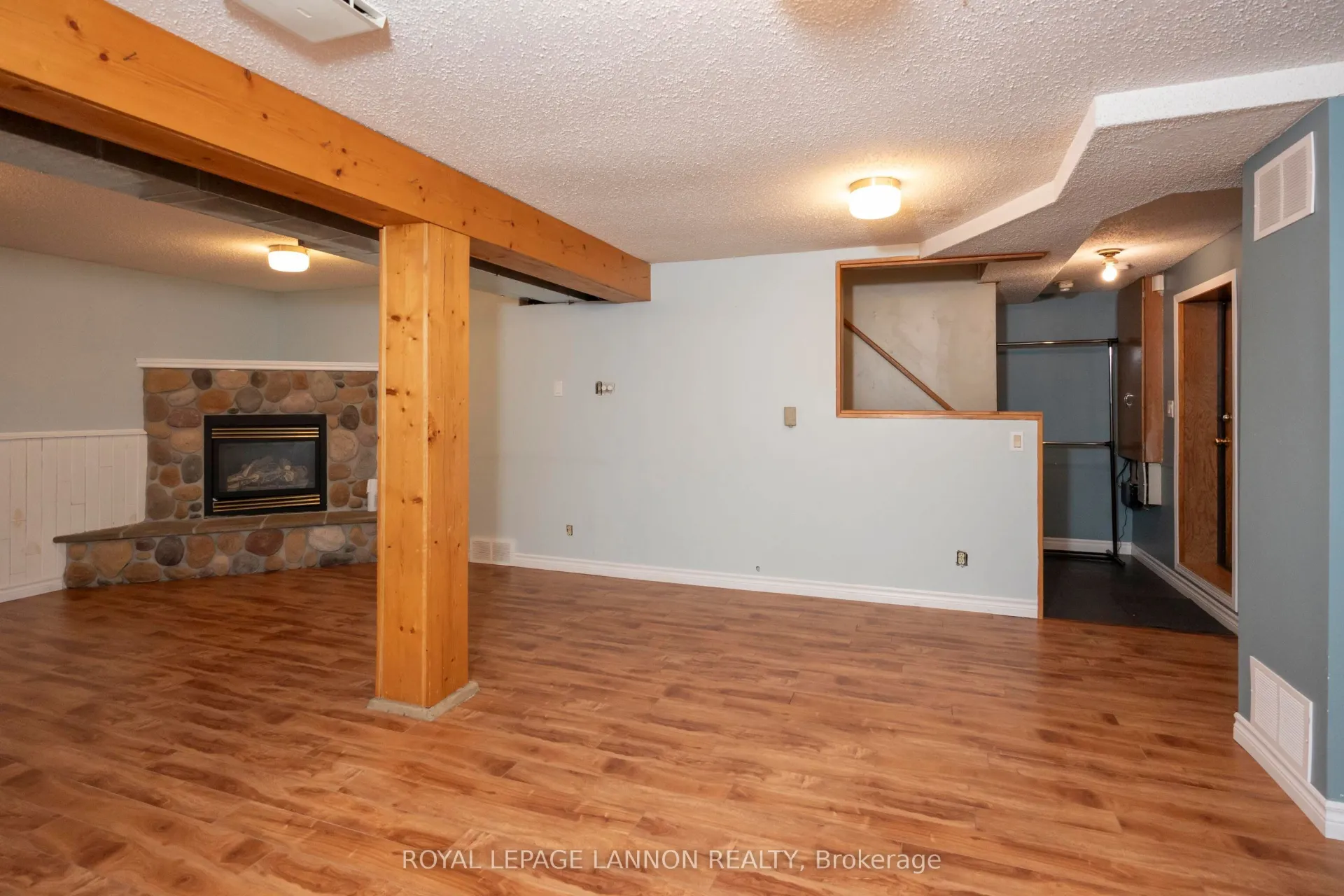 Photo 33 of 57 Clayte Street, Thunder Bay, Shuniah — HOMEH