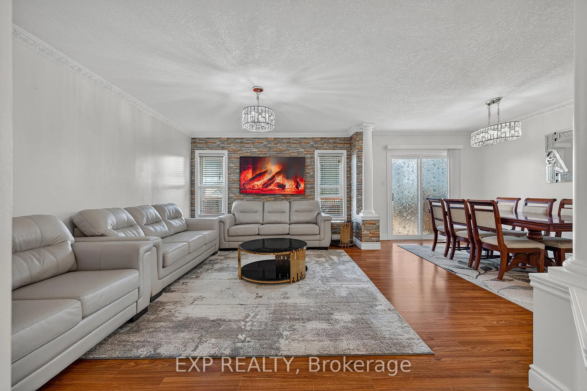 Photo 10 of 512 Snowdrop Court, Kitchener, Larentian West — HOMEH