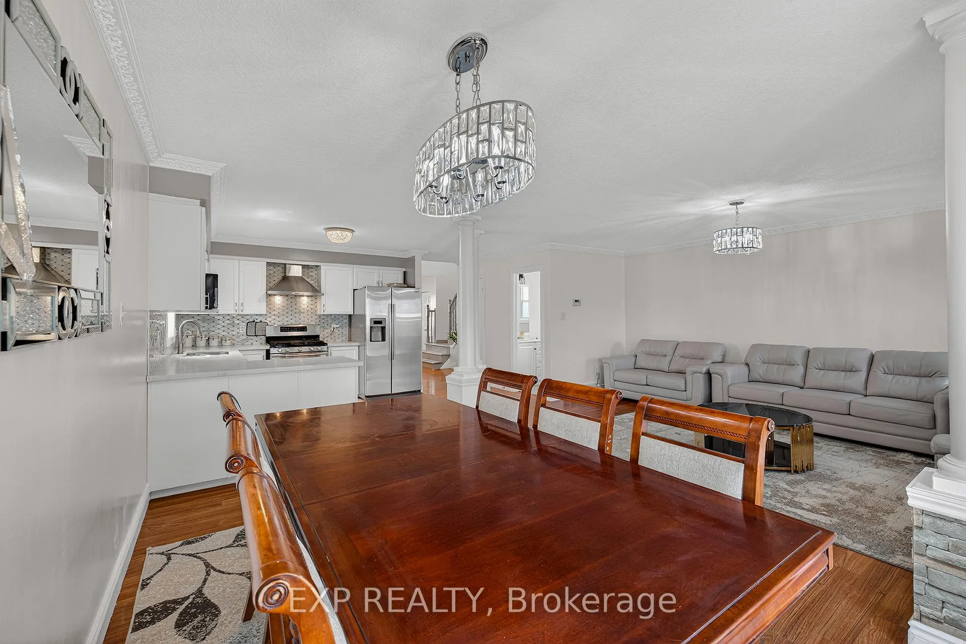 Photo 14 of 512 Snowdrop Court, Kitchener, Larentian West — HOMEH