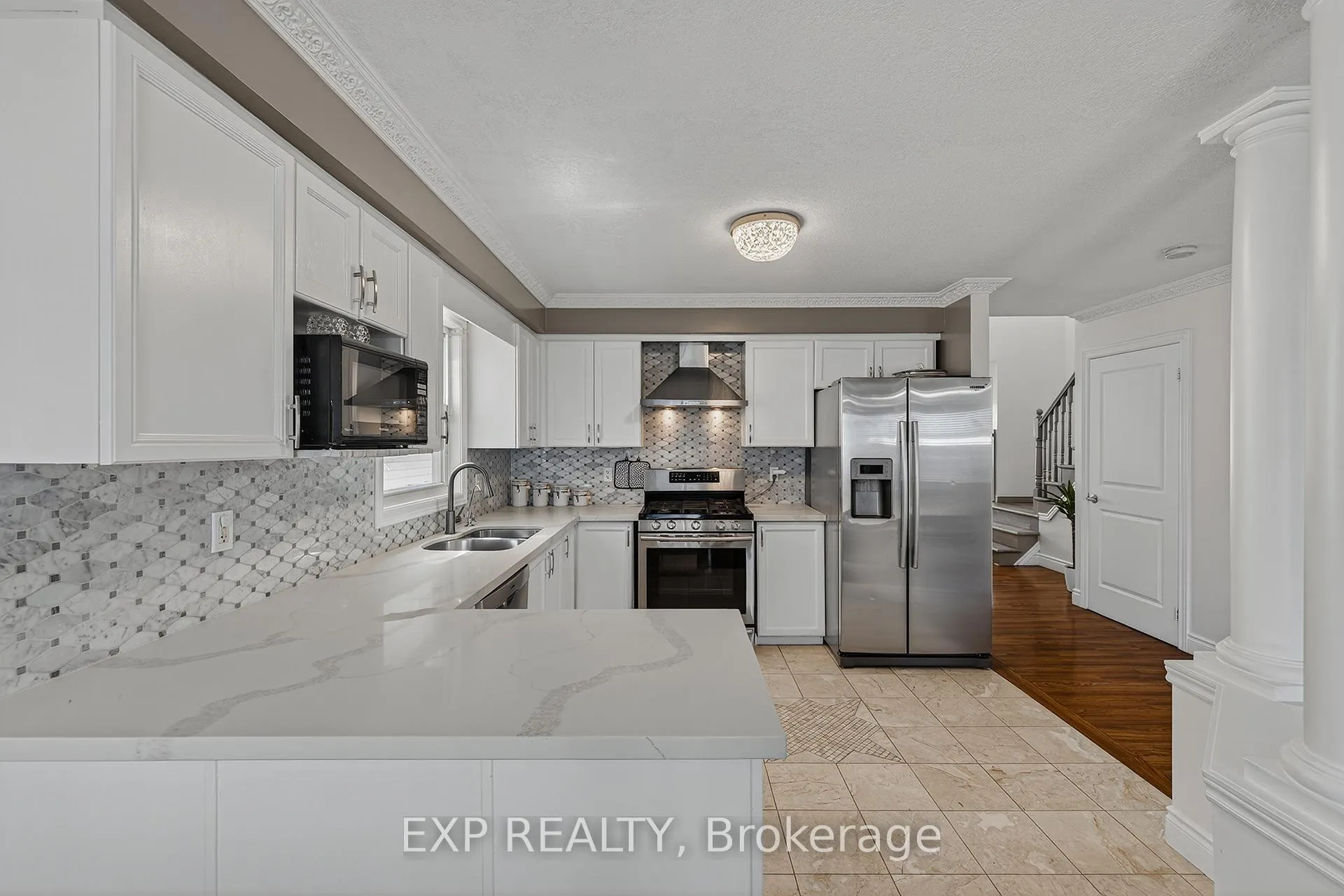 Photo 15 of 512 Snowdrop Court, Kitchener, Larentian West — HOMEH