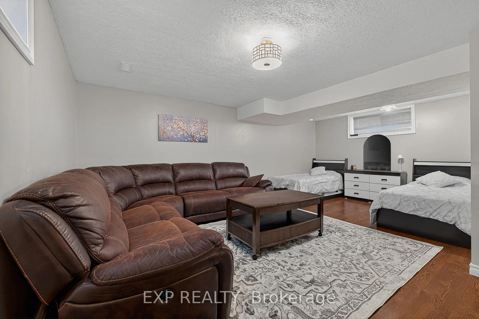 Photo 24 of 512 Snowdrop Court, Kitchener, Larentian West — HOMEH