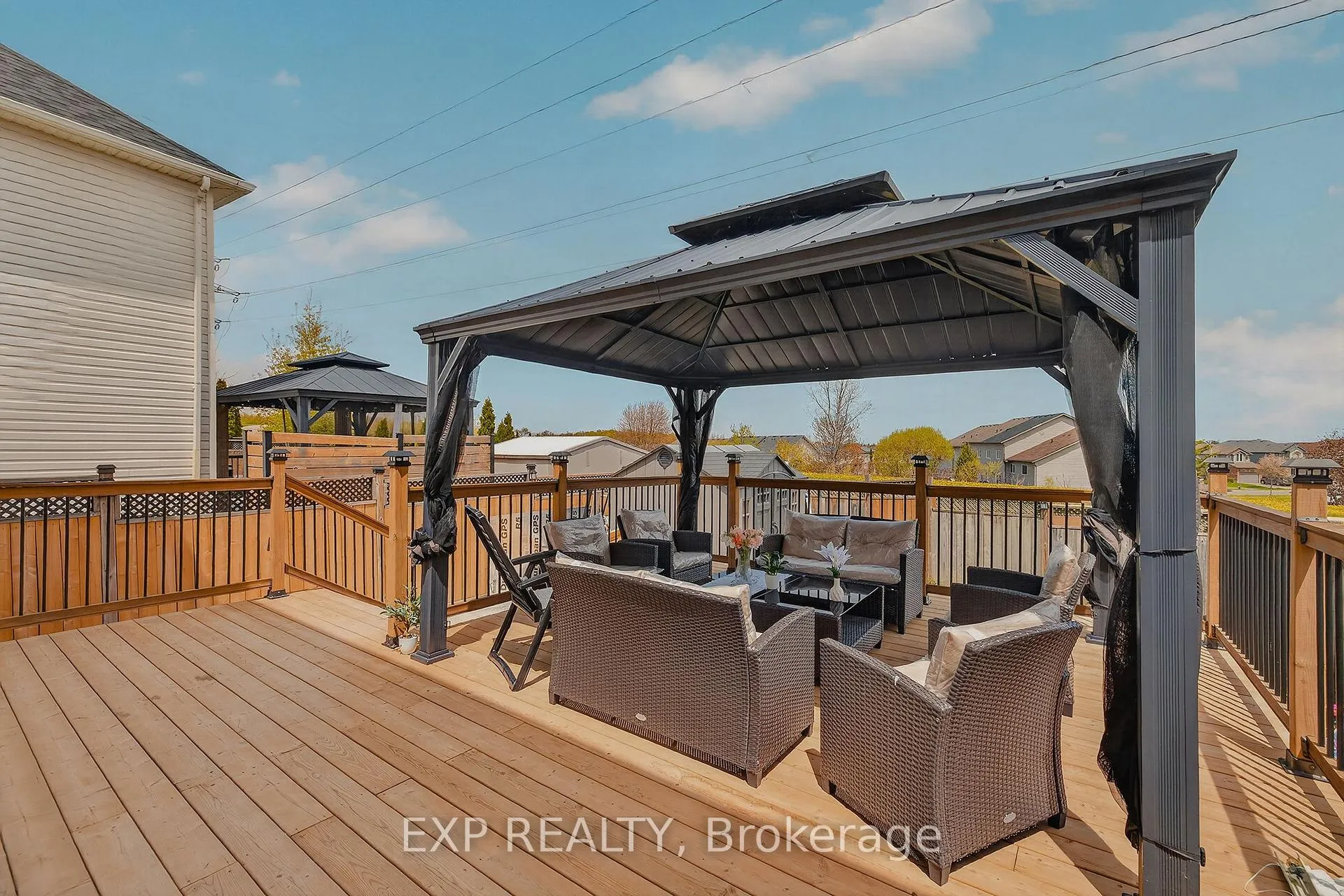 Photo 27 of 512 Snowdrop Court, Kitchener, Larentian West — HOMEH