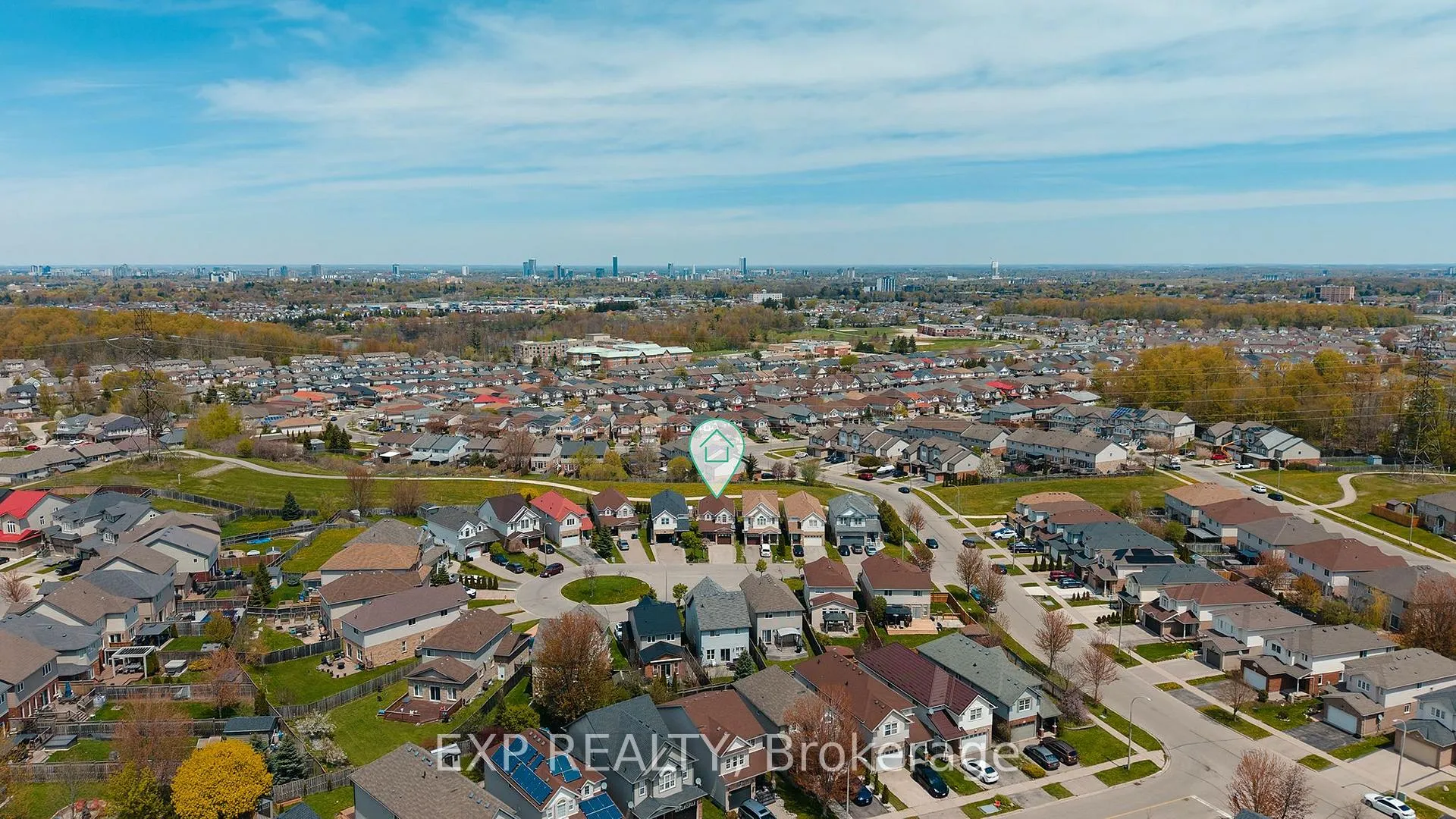Photo 30 of 512 Snowdrop Court, Kitchener, Larentian West — HOMEH