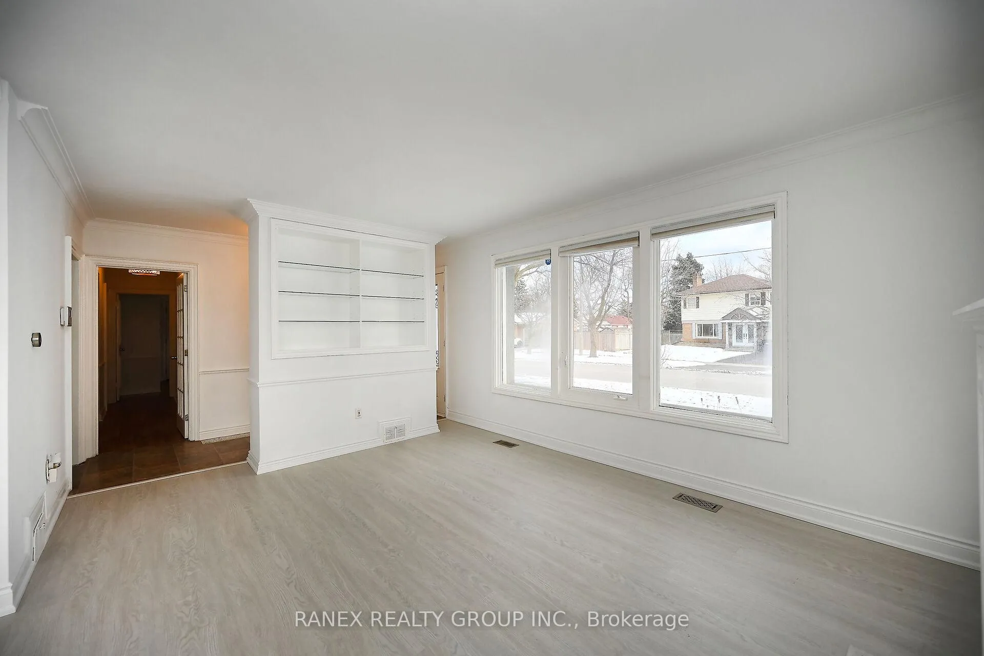Photo 11 of 76 Eldomar Avenue, Brampton, Brampton East — HOMEH