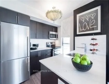 Photo 3 of Unit 614, 305 Roehampton Avenue, Toronto, Mount Pleasant East — HOMEH