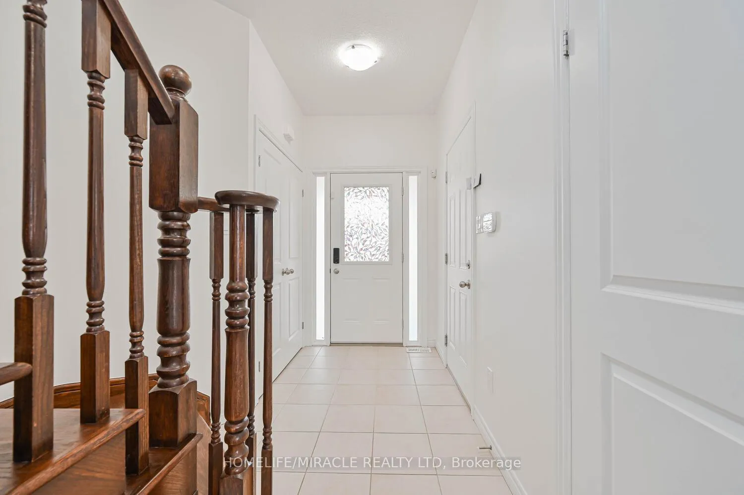 Photo 8 of Unit Upper, 23 Pinot Crescent, Hamilton, Stoney Creek — HOMEH