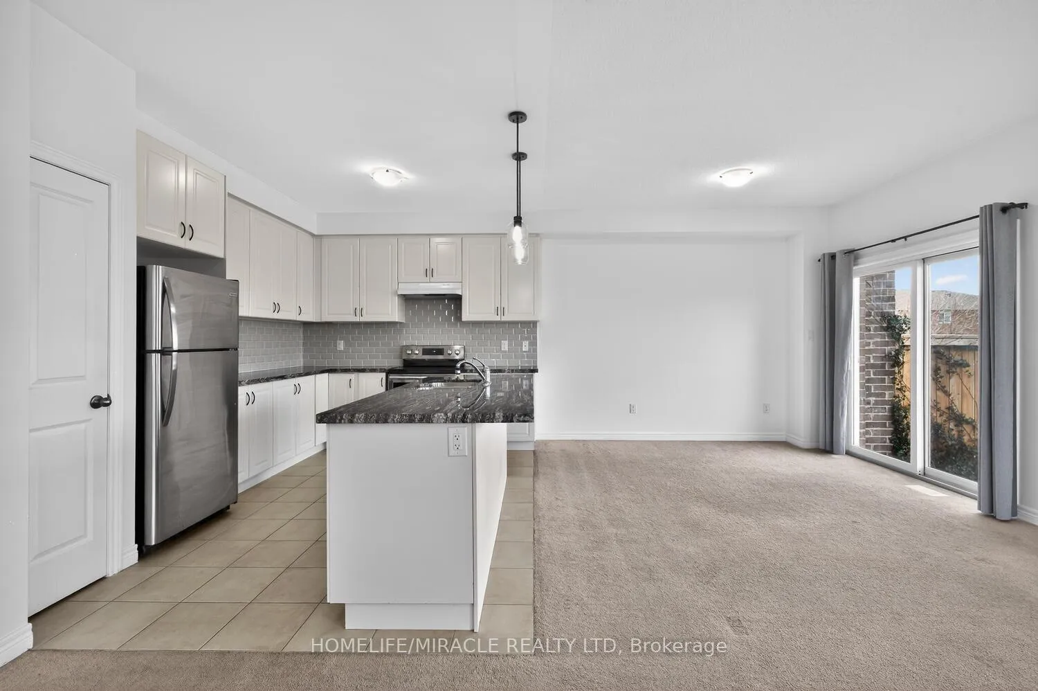 Photo 12 of Unit Upper, 23 Pinot Crescent, Hamilton, Stoney Creek — HOMEH