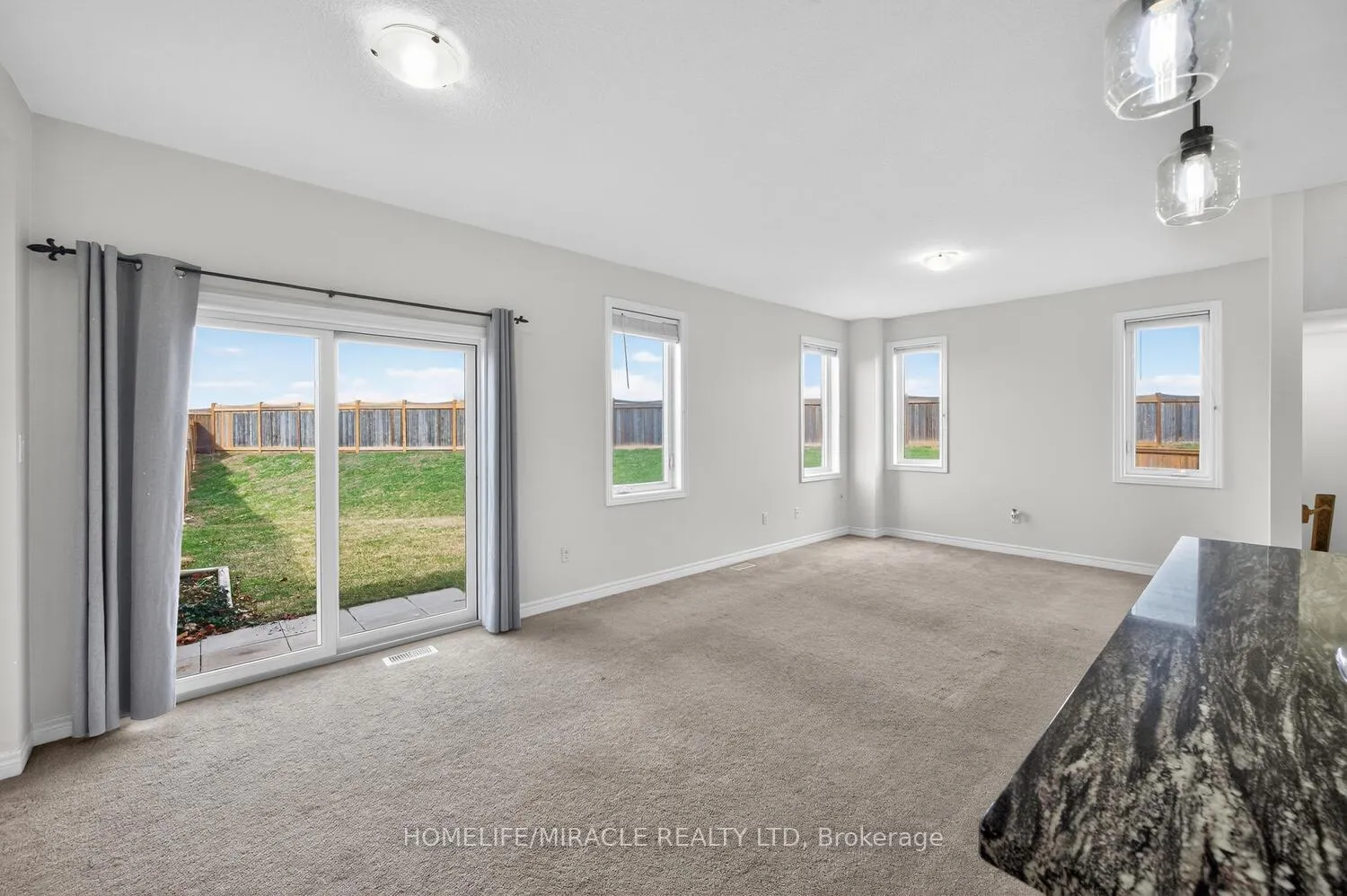 Photo 13 of Unit Upper, 23 Pinot Crescent, Hamilton, Stoney Creek — HOMEH