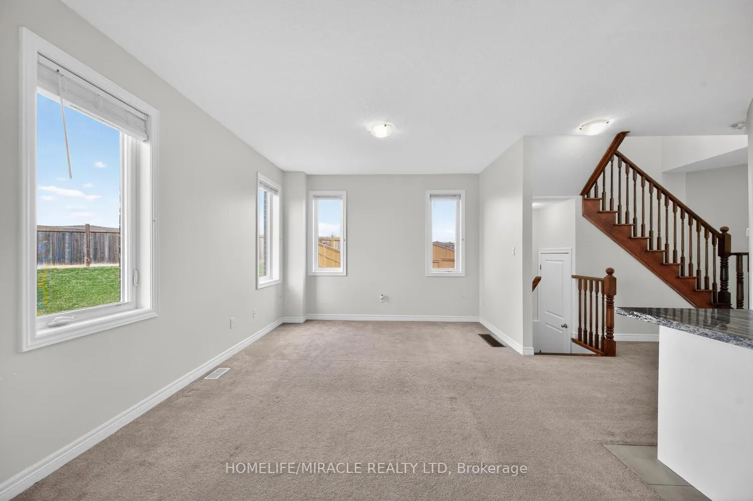 Photo 16 of Unit Upper, 23 Pinot Crescent, Hamilton, Stoney Creek — HOMEH
