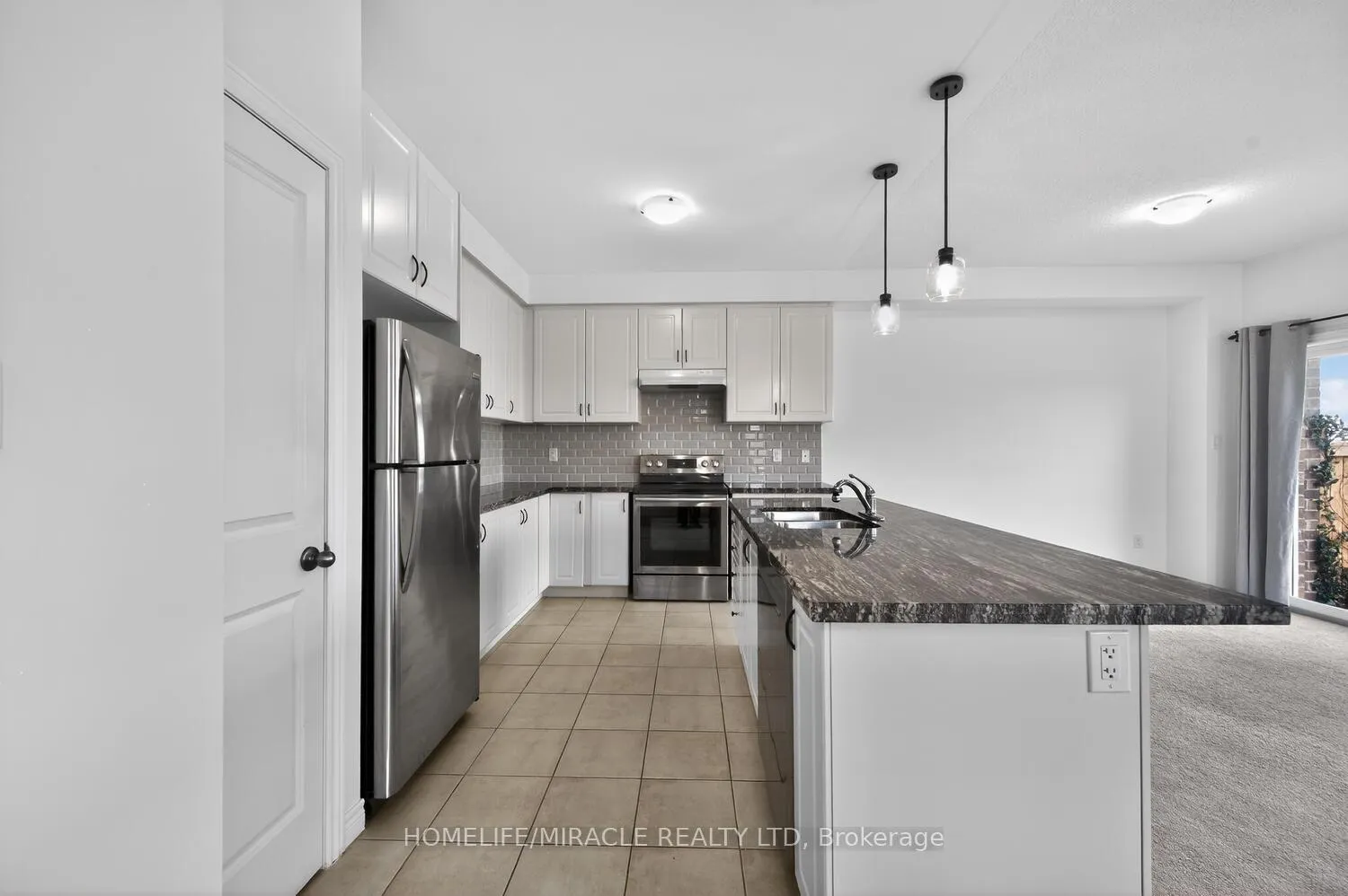Photo 18 of Unit Upper, 23 Pinot Crescent, Hamilton, Stoney Creek — HOMEH