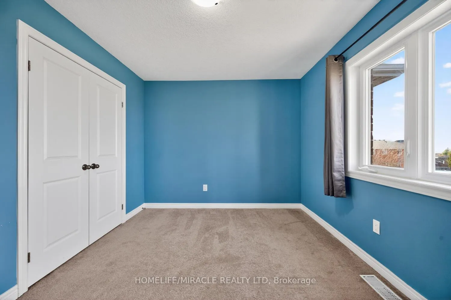 Photo 35 of Unit Upper, 23 Pinot Crescent, Hamilton, Stoney Creek — HOMEH
