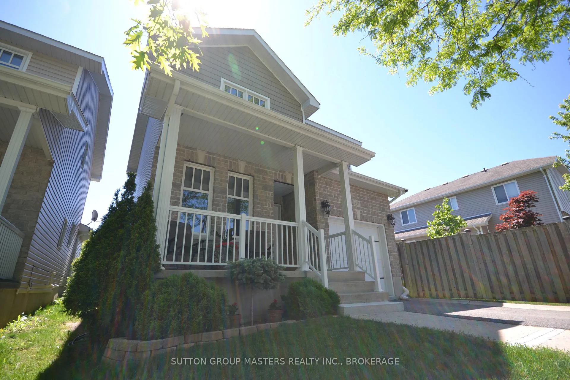 Photo 3 of 737 Margaret Way, Kingston, Kingston East (Incl Barret Crt) — HOMEH